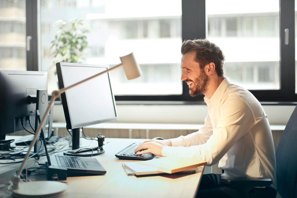 The Benefits of an Orthopedic Chair Cushion: Enhancing Comfort and Reducing Back Pain